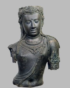 Obrázek Bodhisattvy Padmapaniho v životní velikosti z Chaiya, Thajsko, 775 n. l. (bronz)